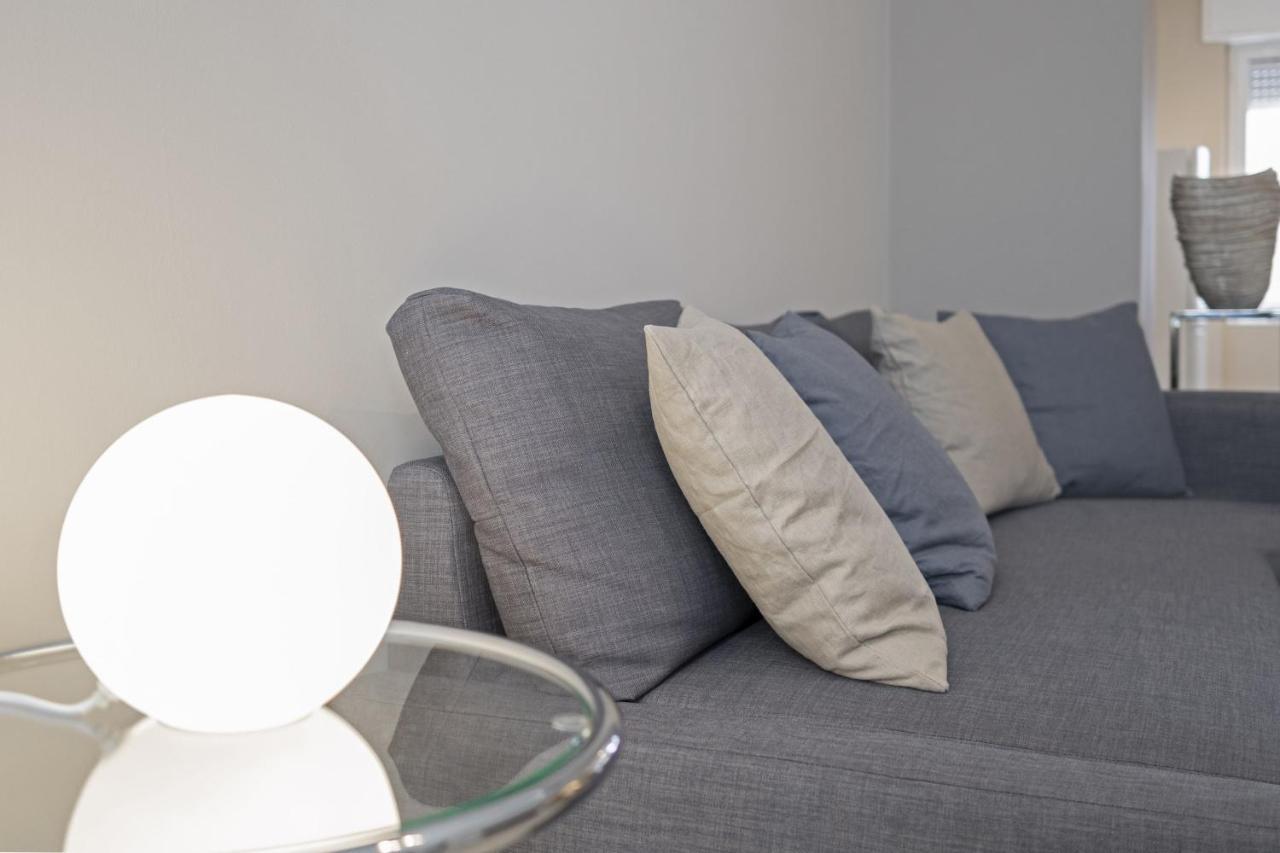 Contempora - Cavallotti 13 - B62 Milano